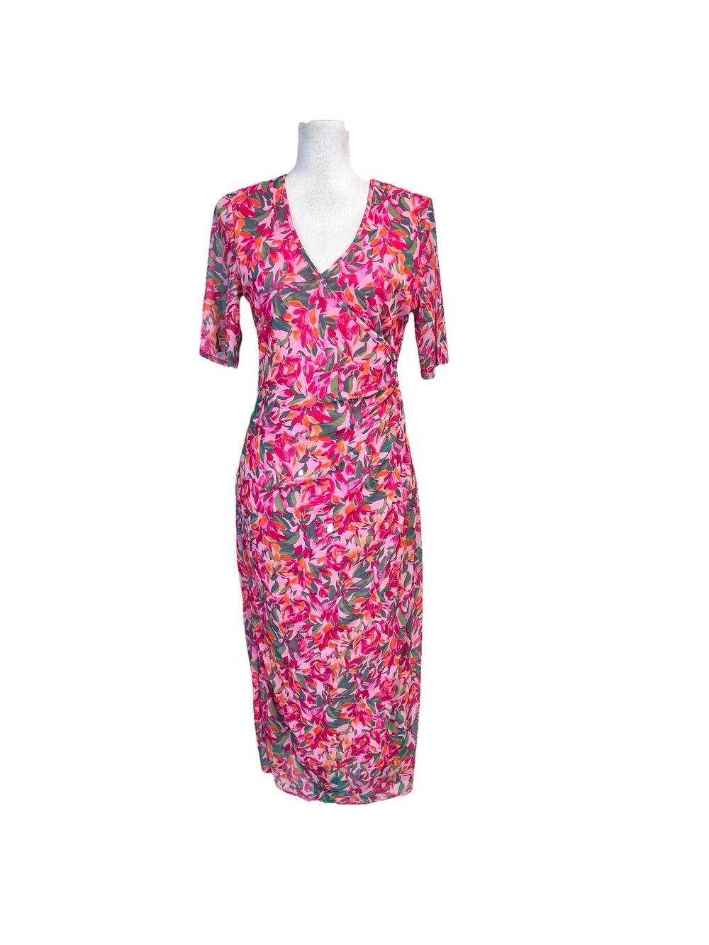 89TH + Madison Dress size Medium Pink Floral Mesh Fitted Midi Wedding Cocktail
